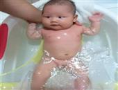 新生儿洗澡的注意事项