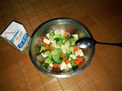 连小孩都抢着吃的健康减肥蔬菜水果沙拉做法步骤