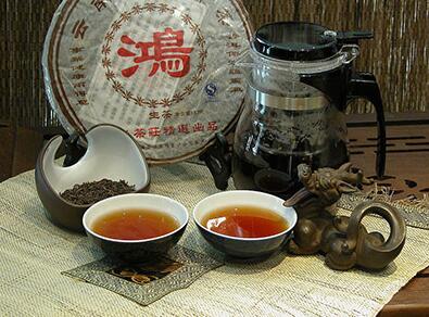长期大量喝茶可致骨质疏松 浓茶解酒会伤肾