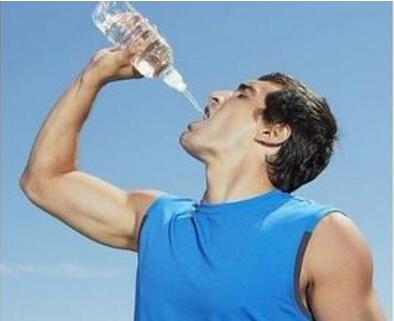 正确喝水可治八种“病”