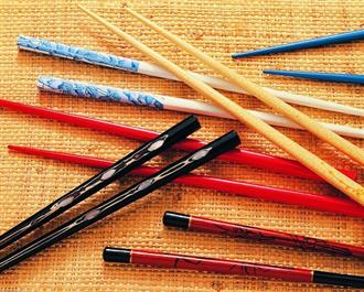 筷子应当坚持每周高温消毒