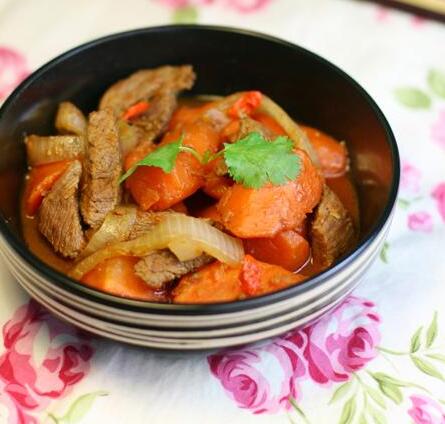 胡萝卜炖牛肉的做法 核桃豆腐羹的做法 