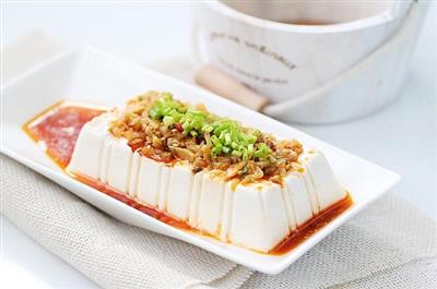 内脂豆腐能和绿茶一起吃吗_内脂豆腐和绿茶可以一起吃吗/同吃