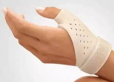手腕扭伤复发做什么样的检查？