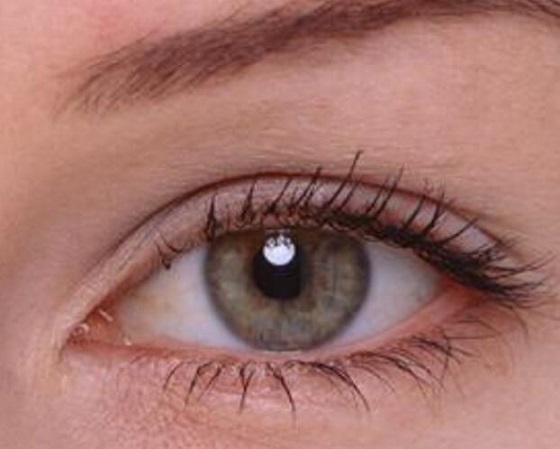 爱护眼睛警惕紫外线