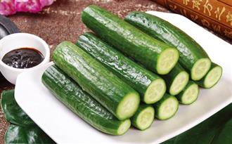 小黄瓜能和鱿鱼一起吃吗_小黄瓜和鱿鱼可以一起吃吗/同吃