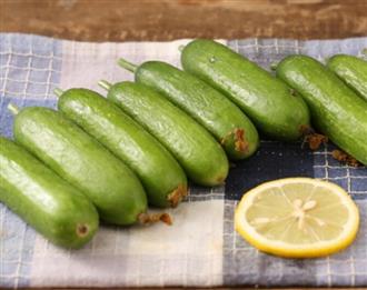 迷你黄瓜能和鱿鱼一起吃吗_迷你黄瓜和鱿鱼可以一起吃吗/同吃