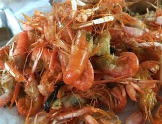 嘎巴虾能和西红柿一起吃吗/同吃_嘎巴虾和西红柿相克吗 嘎巴虾能和西红柿一起吃吗/同吃_嘎巴虾和西红柿相克吗