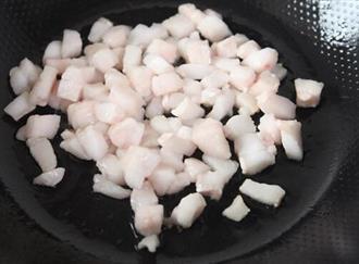 肥猪肉能和海虾一起吃吗/同吃_肥猪肉和海虾相克吗