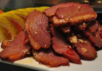 鸭脯肉能和李子一起吃吗/同吃_鸭脯肉和李子相克吗