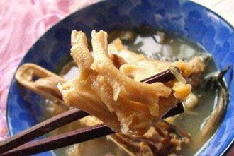 腊鸭掌能和大蒜一起吃吗/同吃_腊鸭掌和大蒜相克吗