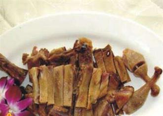 腊鸭翼能和木耳一起吃吗/同吃_腊鸭翼和木耳相克吗 腊鸭翼能和木耳一起吃吗/同吃_腊鸭翼和木耳相克吗