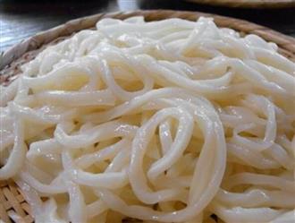 乌龙面能和枇杷一起吃吗/同吃_乌龙面和枇杷相克吗