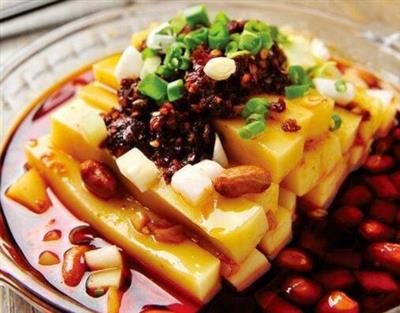 米豆腐能和鲢鱼一起吃吗_米豆腐和鲢鱼可以一起吃吗/同吃