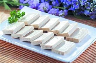 千页豆腐能和鲈鱼一起吃吗_千页豆腐和鲈鱼可以一起吃吗/同吃