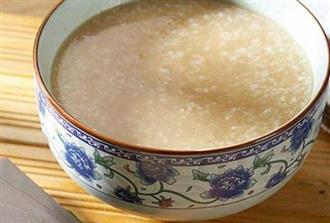 籼米粥能和蜂蜜一起吃吗/同吃_籼米粥和蜂蜜相克吗 籼米粥能和蜂蜜一起吃吗/同吃_籼米粥和蜂蜜相克吗