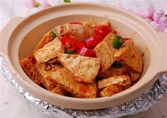 脆豆腐能和鲫鱼 一起吃吗_脆豆腐和鲫鱼 可以一起吃吗/同吃