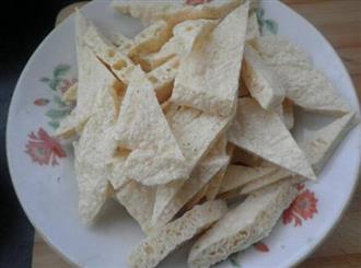 脆豆腐能和比目鱼 一起吃吗_脆豆腐和比目鱼 可以一起吃吗/同吃 脆豆腐能和比目鱼 一起吃吗_脆豆腐和比目鱼 可以一起吃吗/同吃