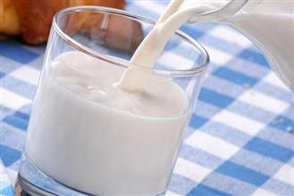 纯牛奶能和黑豆一起吃吗_纯牛奶和黑豆可以一起吃吗/同吃