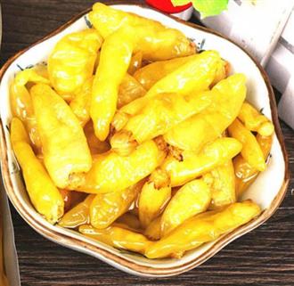 泡辣椒能和明虾一起吃吗_泡辣椒和明虾可以一起吃吗/同吃