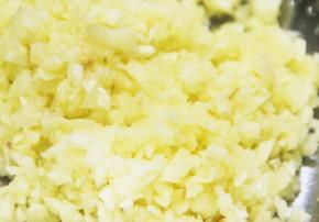 蒜泥能和鸭肉一起吃吗/同吃_蒜泥和鸭肉相克吗