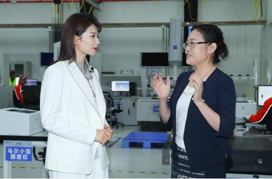 微米精准铸就顶尖品质，刘涛探访吉利汽车微米工厂