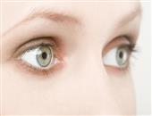 白领女性眼睛干涩如何缓解？