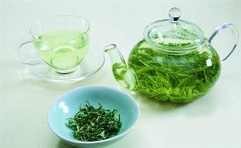 胃病和过敏患者都不宜喝绿茶
