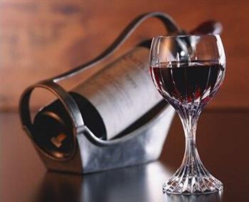 新发现红葡萄酒可防卵巢癌