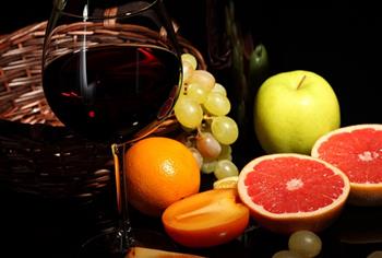 红葡萄酒可提高大脑认知功能