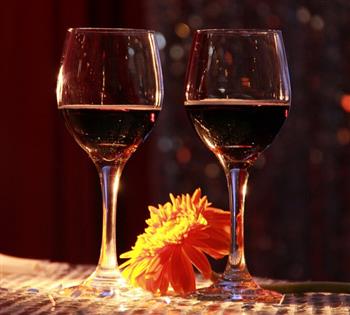 巧喝红葡萄酒助减肥