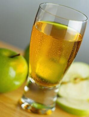 苹果醋减肥法 有效控制食欲一个月瘦五斤