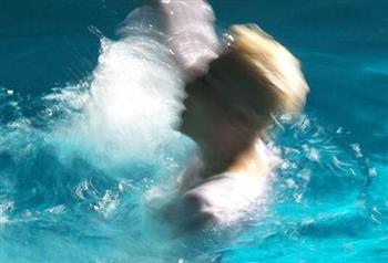 宝宝游泳利于身体五大系统发育