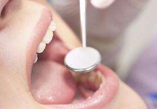 牙根残存口内提防口腔癌