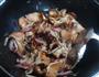 锅仔烧汁蘑菇的做法图解11