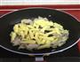 五花肉烩扁豆土豆的做法图解4