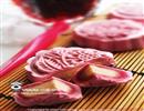 玫瑰红酒莲蓉冰皮月饼