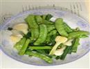 豌豆炒蒜苗
